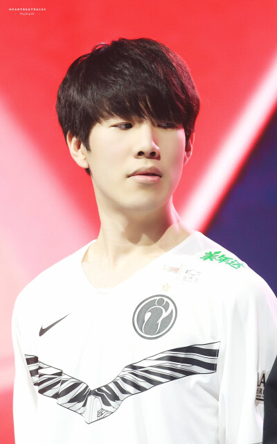 英雄联盟情人节限定皮肤上线：蜘蛛 风女 阿克尚