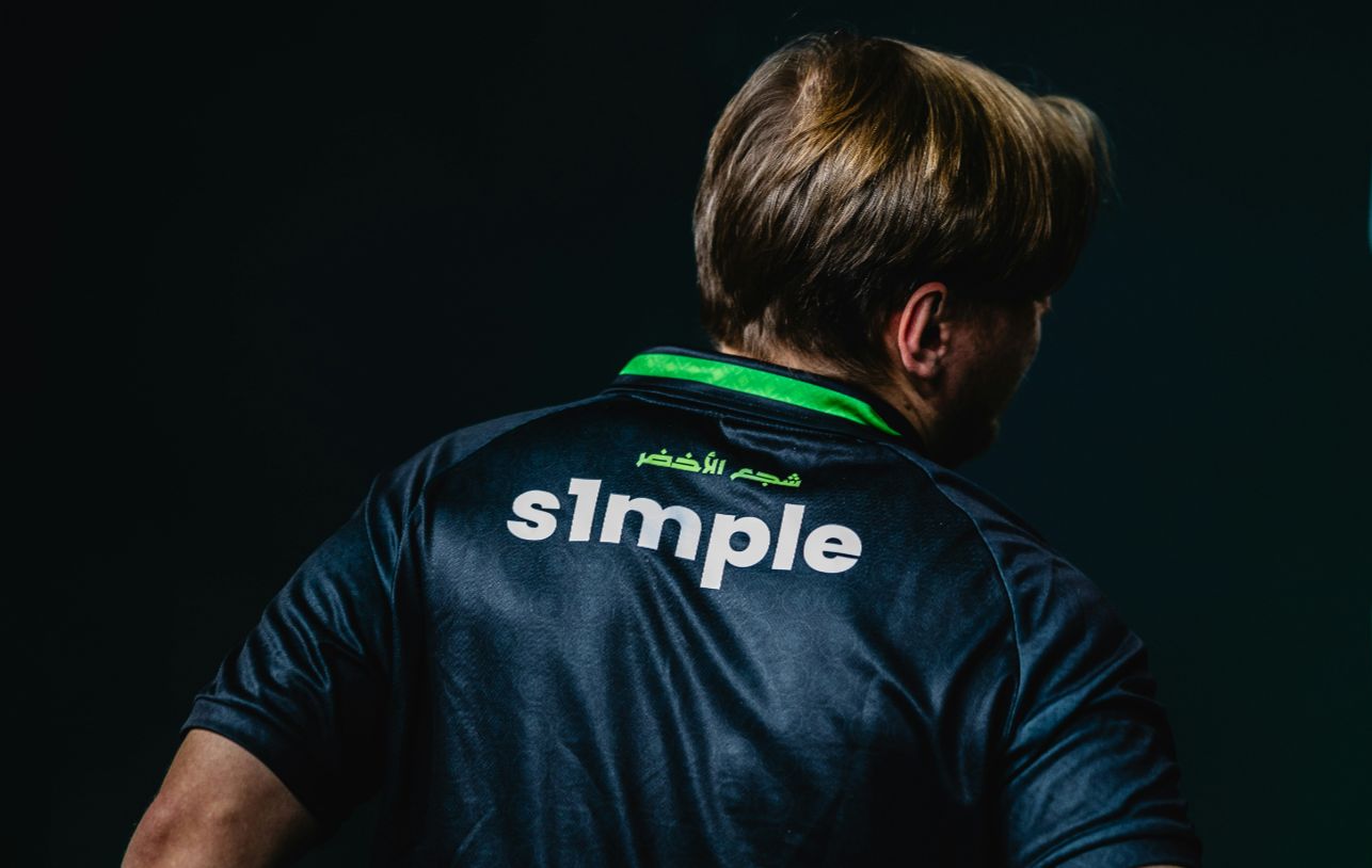 LPL春季赛今日首发名单：Jay迎战Rookie JackeyLove对上Lwx