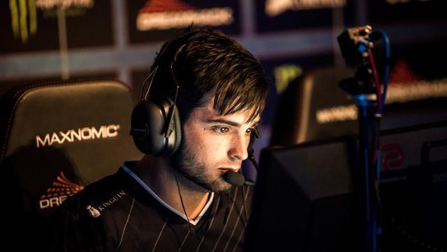 FunPlus Phoenix 官方：第二队打野选手 sorrow 被提升到一队！